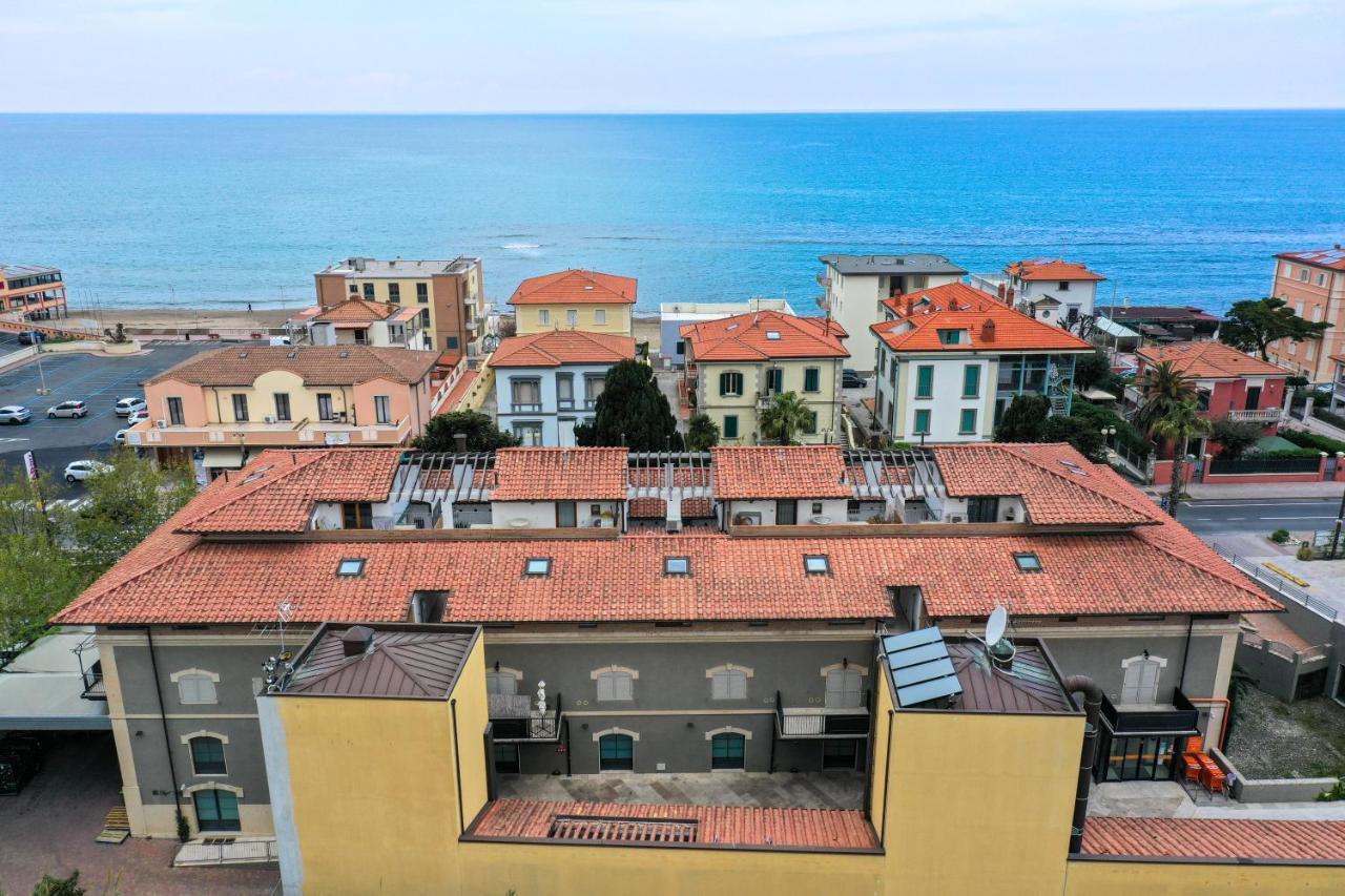 Casa Velia 78Mq A 30 Metri Dal Mare Di San Vincenzo Apartman Kültér fotó