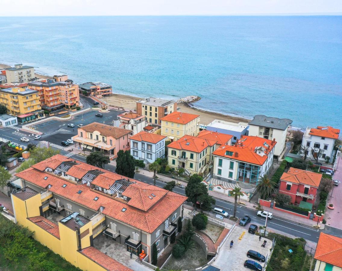 Casa Velia 78Mq A 30 Metri Dal Mare Di San Vincenzo Apartman Kültér fotó